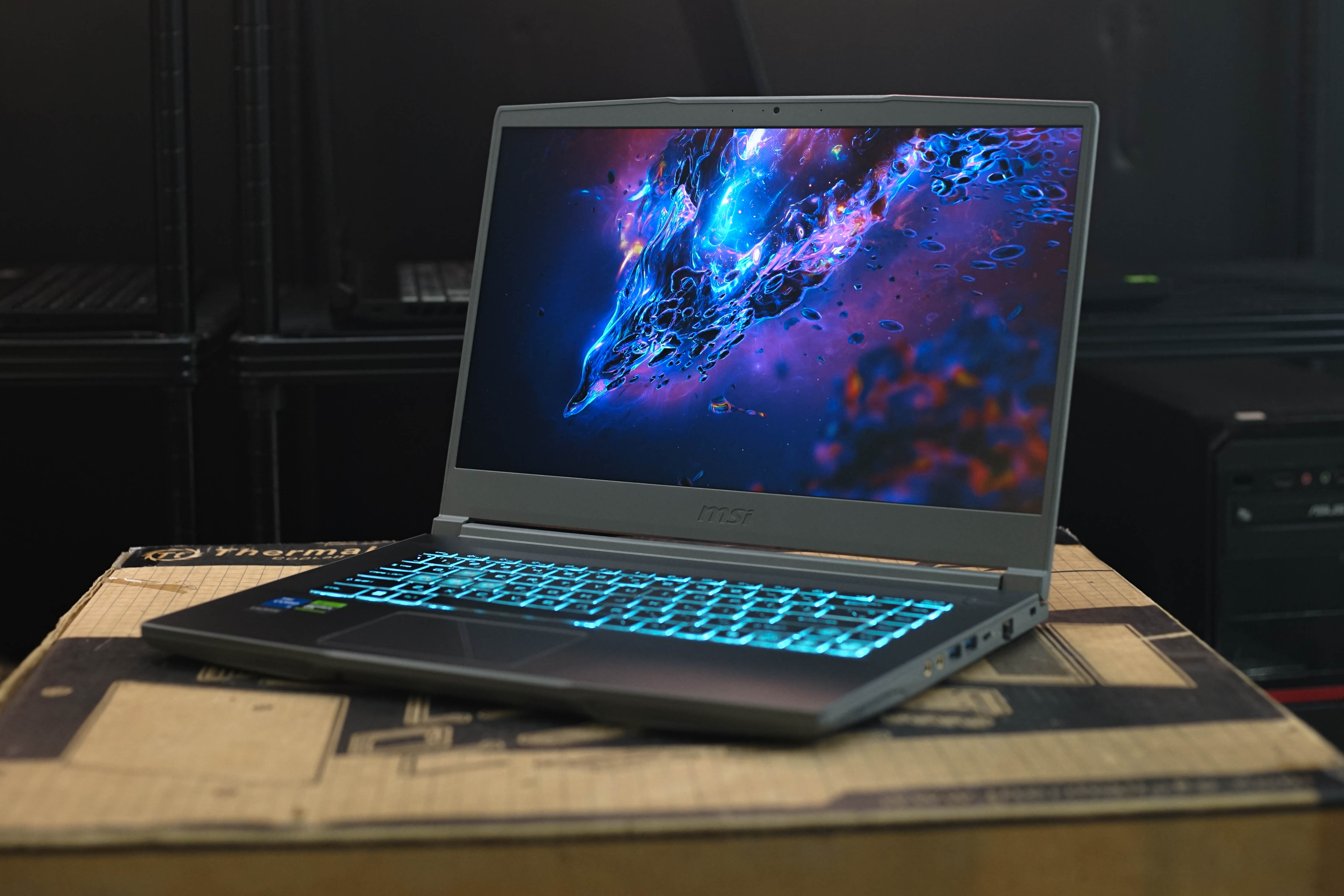 โน๊ตบุ๊คเล่นเกมมือสอง MSI THIN 15 B12UC-1426TH i5-12450H RAM 8 GB M.2 512 GB RTX3050 จอ 15.6"144Hz