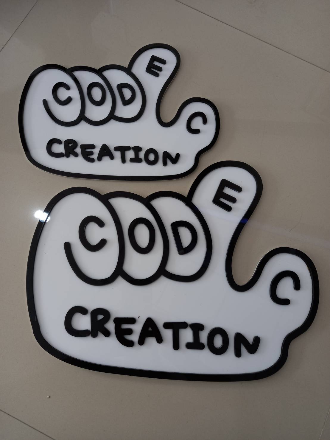 ป้ายตัวอักษรอะคริลิคประกบปะอะคริลิค งานCODE C CREATION