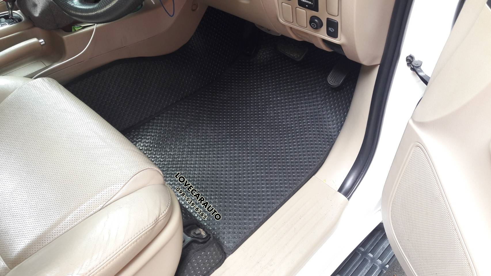 พรมกระดุม TOYOTA FORTUNER 2022 พรม กระดุมเล็กpvc