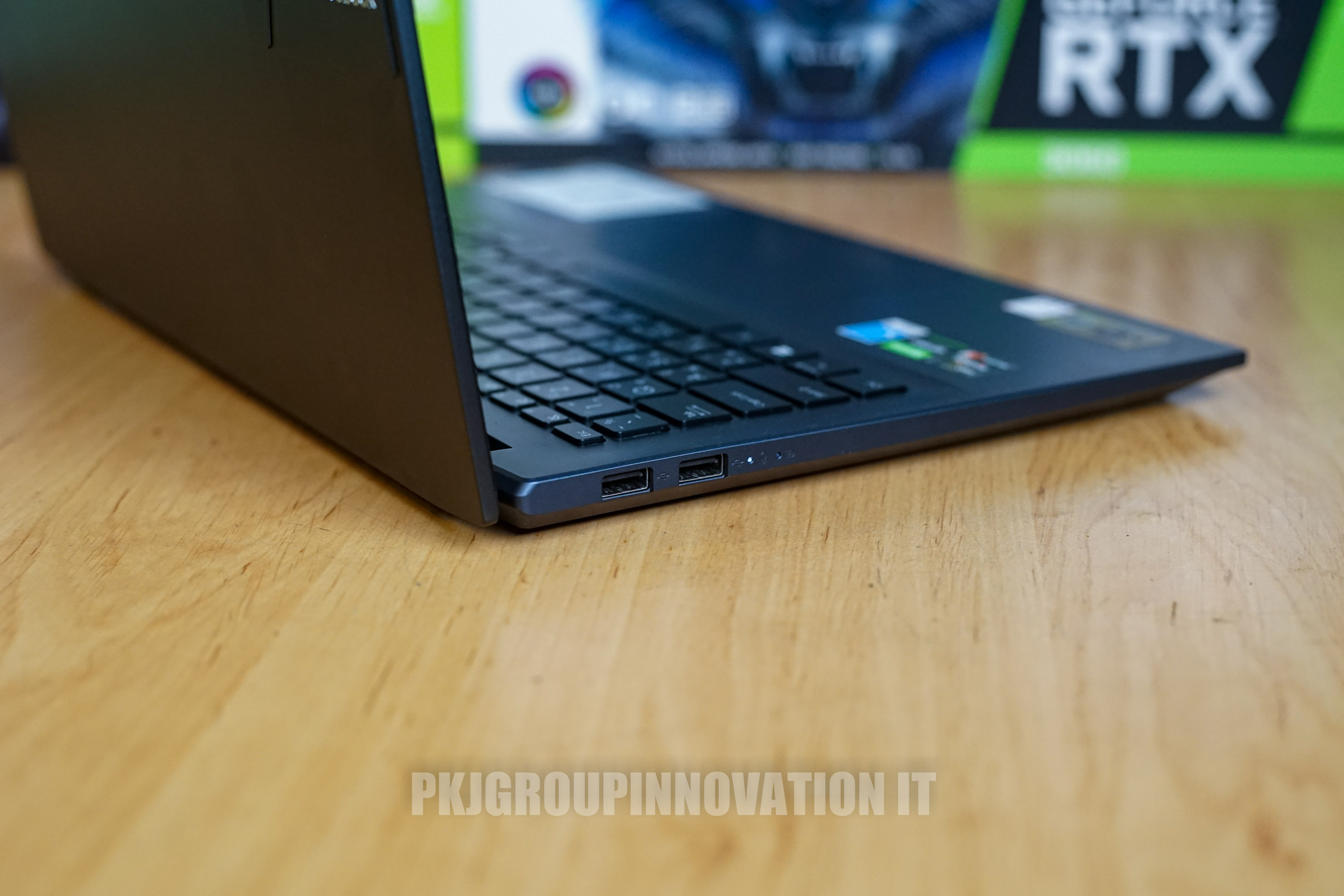 โน๊ตบุ๊คมือสอง ASUS Vivobook 15 OLED D3500QC-L1701TS สภาพสวย จอ 15.6" 60 MHz