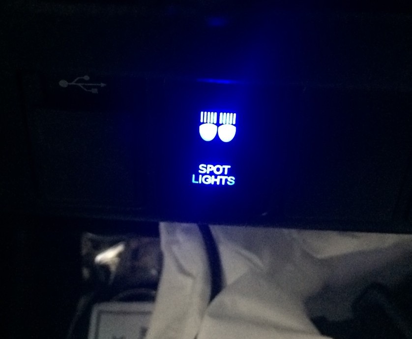 สวิทช์ Toyota switch สำหรับ Vios / Yaris / Altis / REVO / New Fortuner / Camry /Alphard / Estima