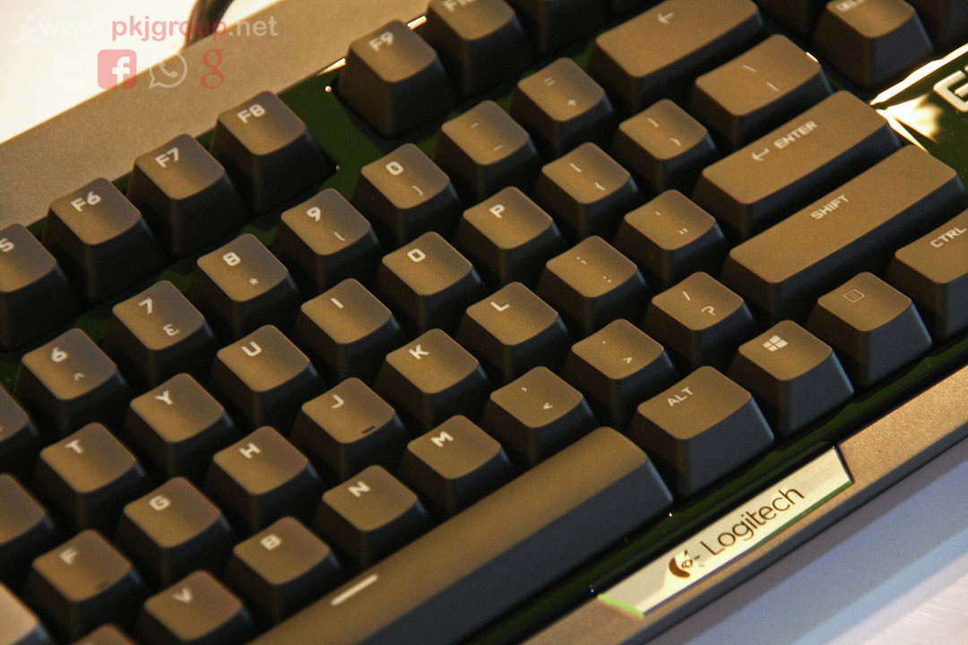 Logitech G710+ คีย์บอร์ดเกมส์ Cherry Switch ไฟสีขาว ราคาพิเศษ(รีวิว