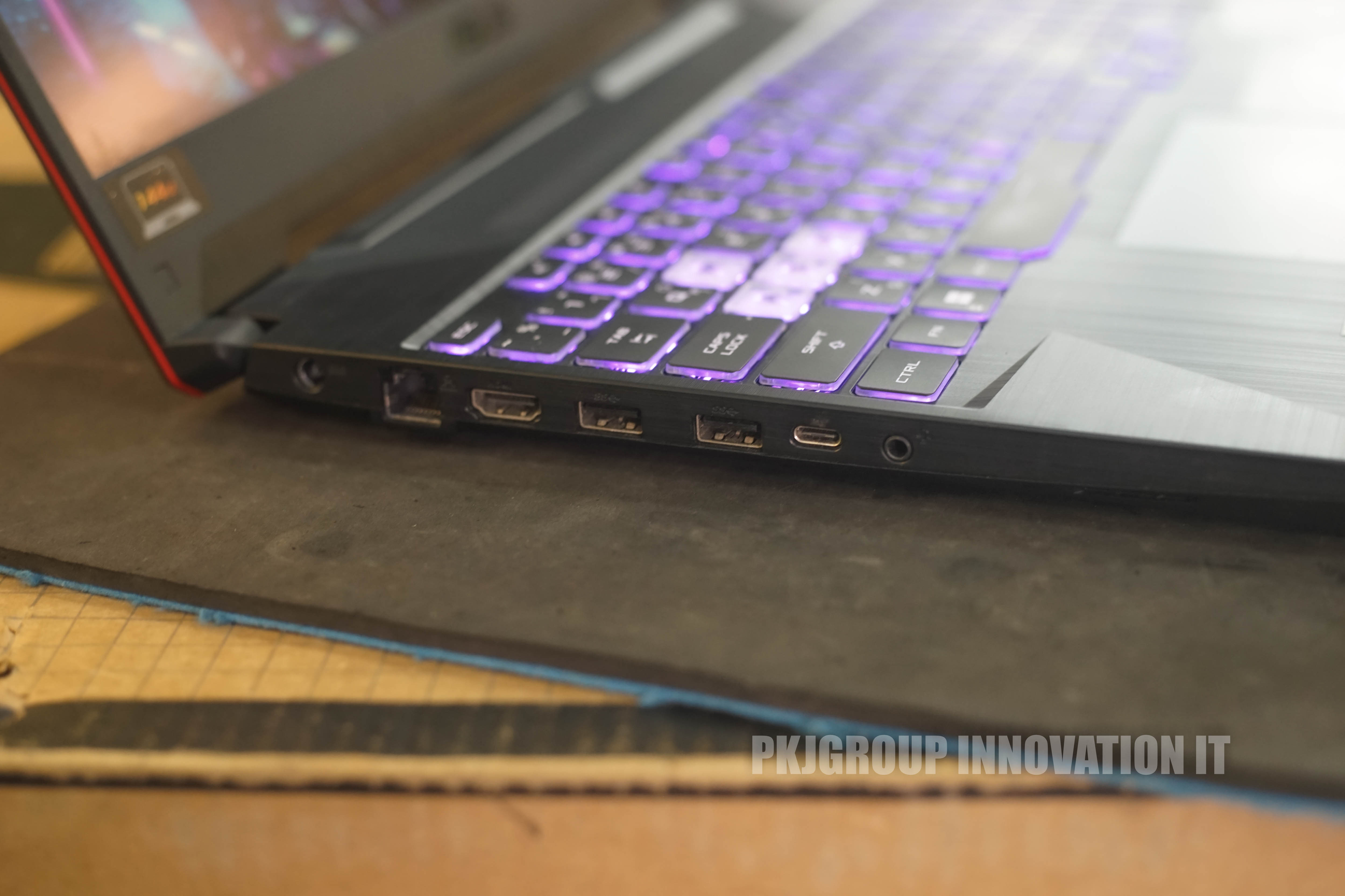 โน๊ตบุ๊คเล่นเกมมือสอง Asus TUF FX506LHB-HN323W i5-10300H RAM 8 GB M.2 512 GB GTX1650