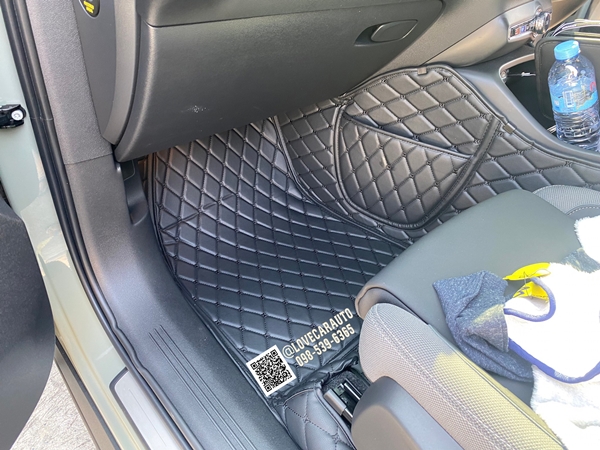 พรมปูพื้นรถยนต์ 6D Volvo XC40 Recharge TWIN สีดำด้ายดำ