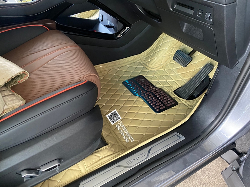 พรมปูพื้นรถยนต์ 6D BYD Sealion 6 สีครีมด้ายครีม