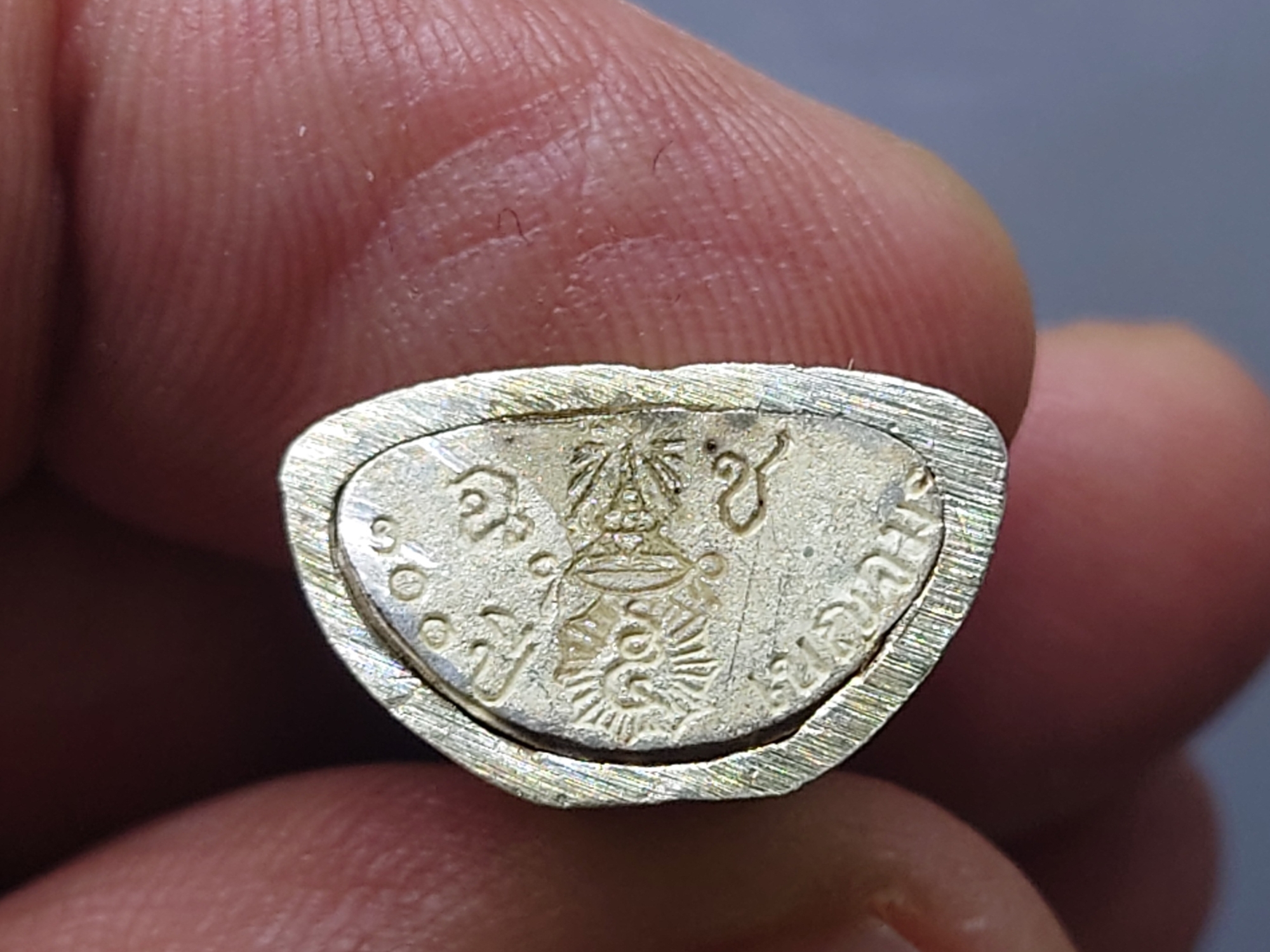 หลวงพ่อพุทธโสธร เนื้อเงิน ลอยองค์ อนุสรณ์ ๑๐๐ ปี เบญจมราชรังสฤษฏิ์ วัดโสธรวราราม ปี2535 พร้อมกล่องเดิม