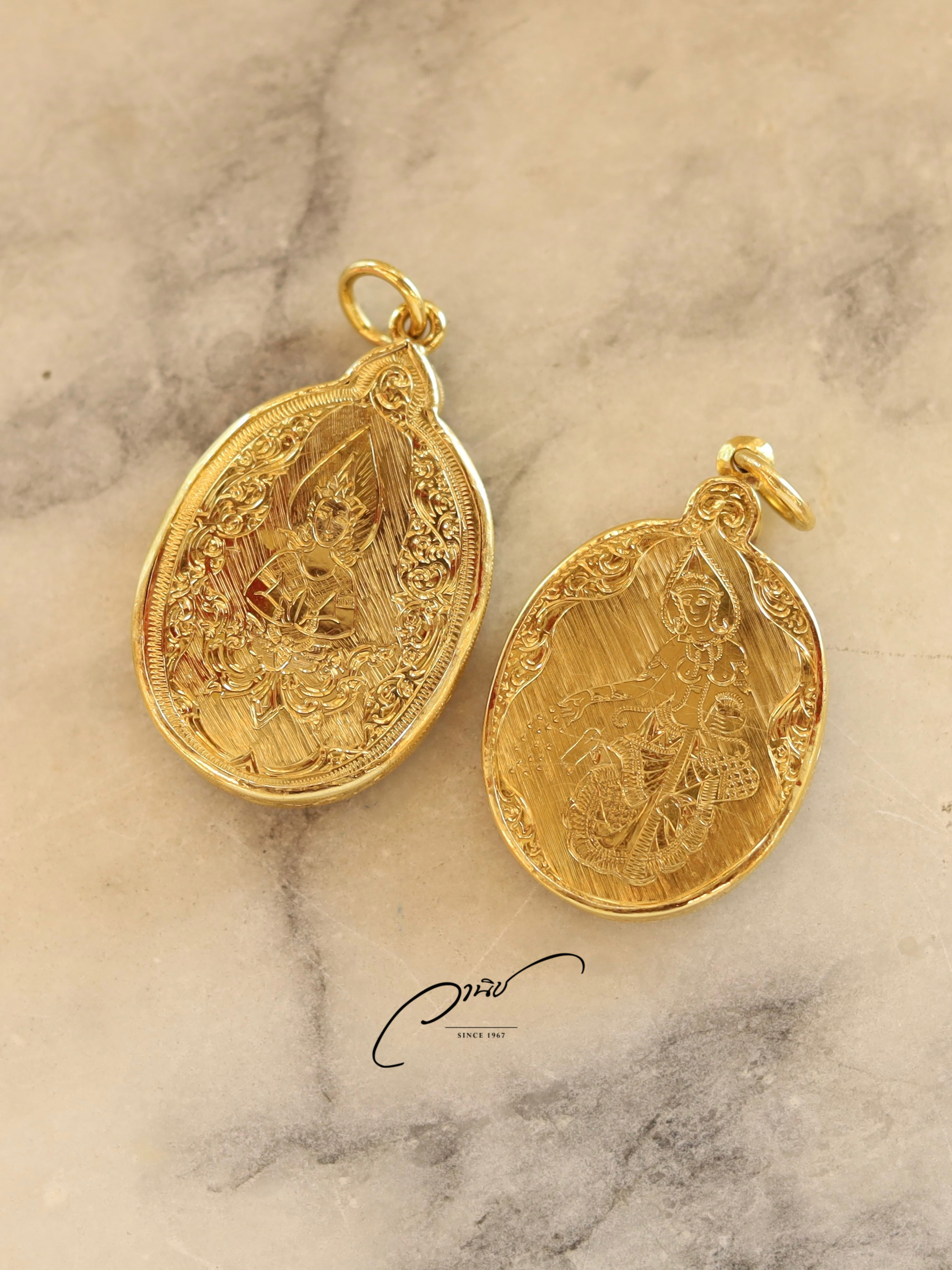 ล็อกเก็ตรูปพ่อแม่ เลี่ยมกรอบทองคำแท้ งานสวยพรีเมี่ยม