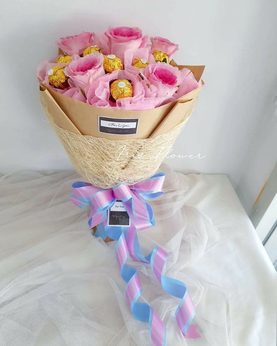 ช่อช็อคโกแลต 20 ลูก+กุหลาบ