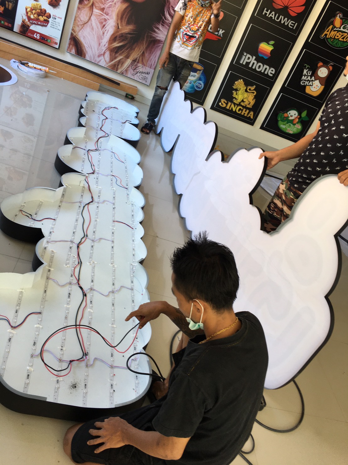 ป้ายไฟตัวอักษรไฟออกหน้าแอลอีดี งานเริ่มต้น 20 บาท