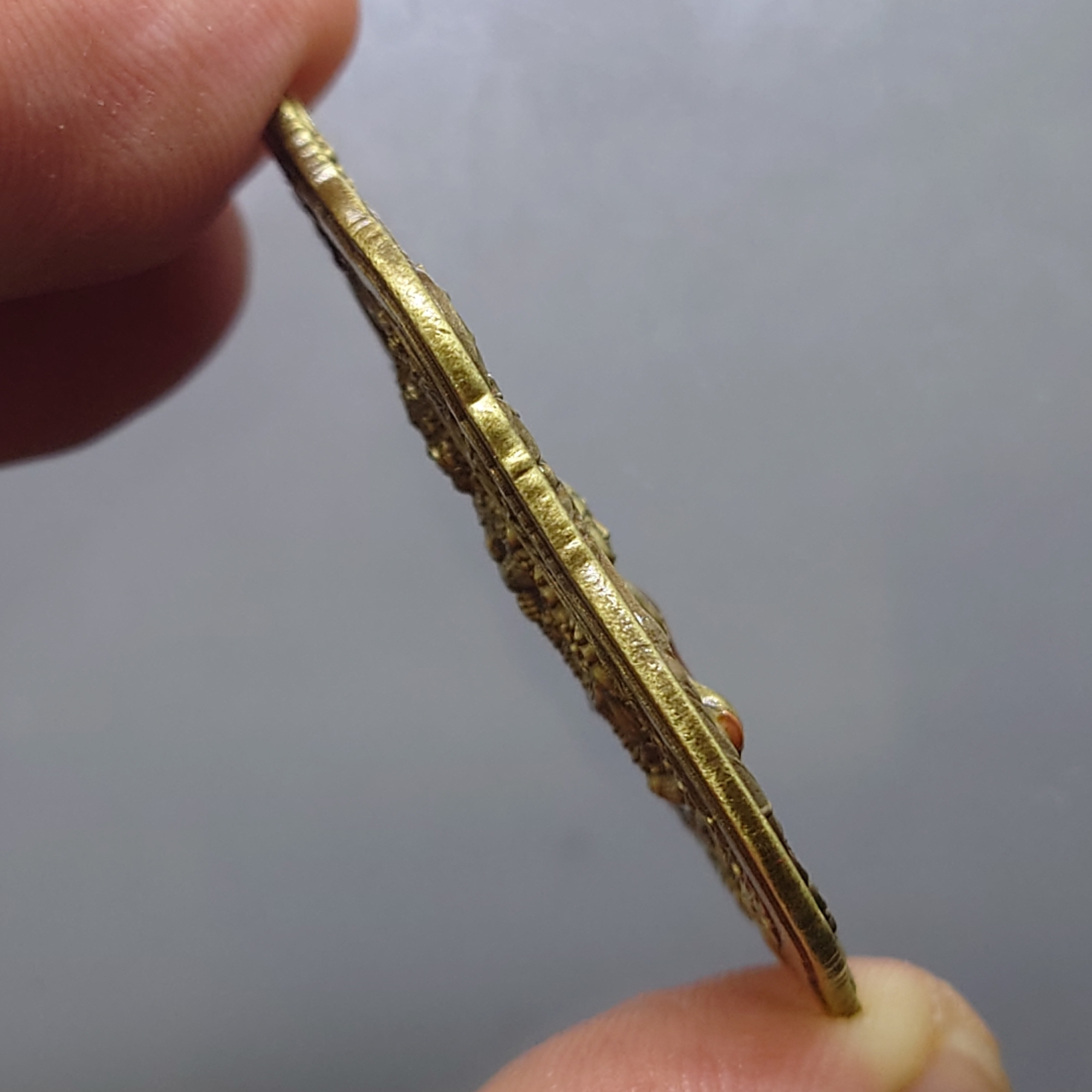 เหรียญพระพุทธชินราช หลัง ท้าวเวสสุวรรณ รุ่นขุมทรัพย์มหาเทพ (เหรียญแจก) เนื้อทองระฆังซาตินลงยาจีวร วัดสุทัศน์ๆ มูลนิธิมิราเคิ่ลออฟไลฟ์ๆ จัดสร้าง ปี2565