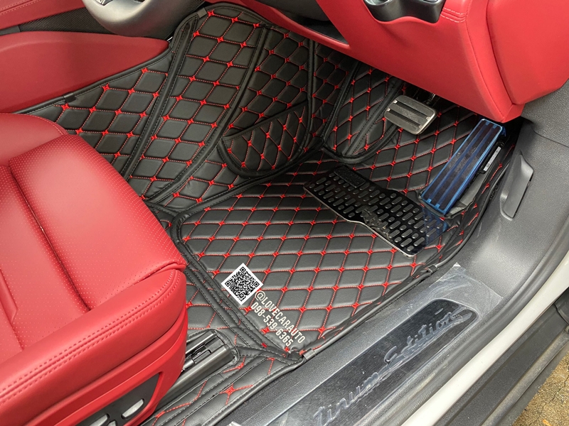 พรมปูพื้นรถยนต์ Porsche Panamera 4 Platinum Edition E-Hybrid ปี2023