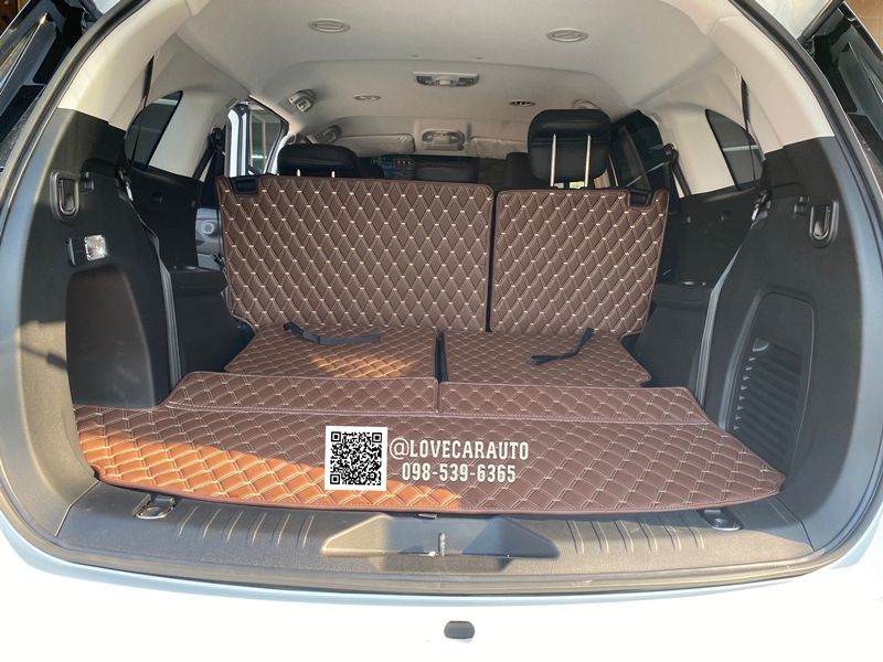 พรมปูพื้นรถยนต์ VVIP ด้ายคู่ Isuzu Mux 2023 สีกาแฟ เต็มคัน