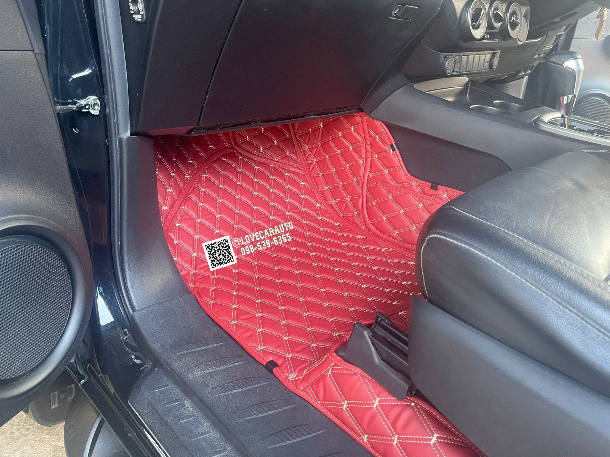 พรมปูพื้นรถยนต์ toyota revo cab