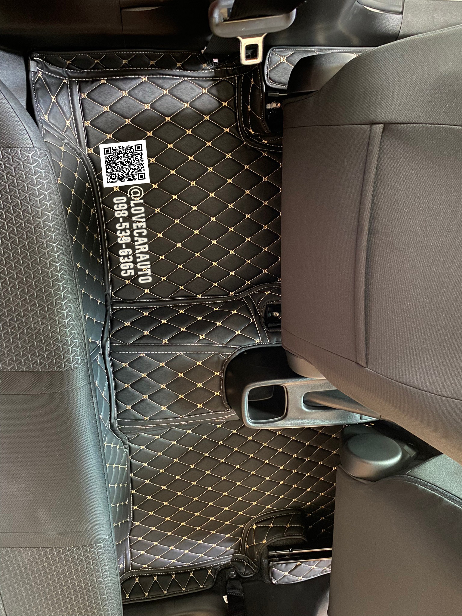 พรม6D Suzuki Swift 2022 สีดำด้ายทอง เต็มคัน