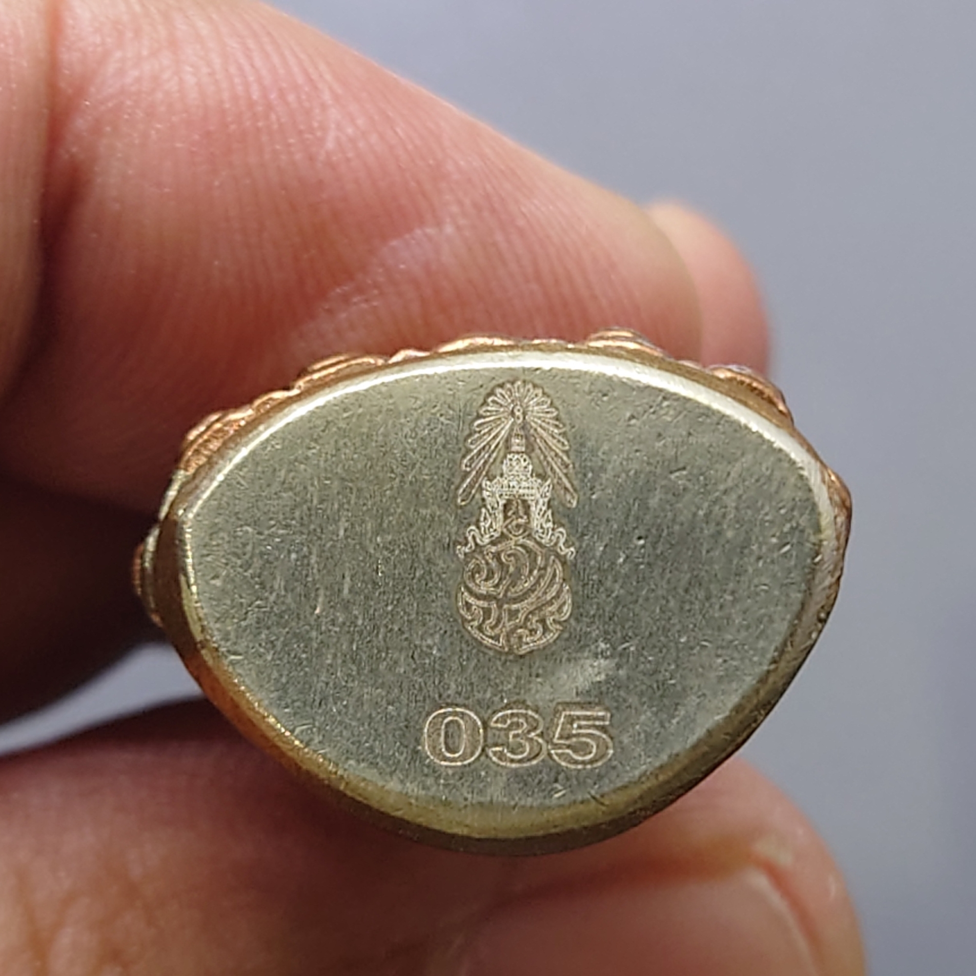 พระกริ่งพุทโธ ภปร เนื้อสัมฤทธิ์ ฐานเงินแท้ วัดบวรนิเวศวิหาร ปี2554 พร้อมกล่องเดิม