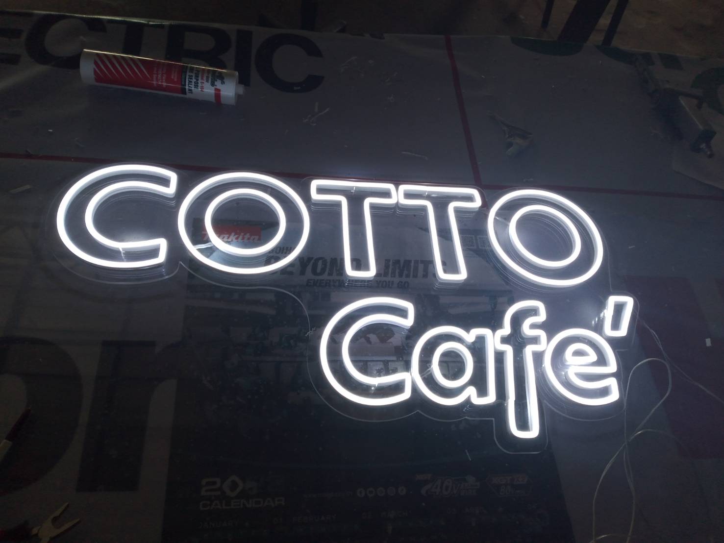 งานป้ายไฟนีออนเฟล็กซ์ ป้ายไฟตัวอักษรเส้นนีออนแอลอีดี งานป้ายร้านคาเฟ่ COTTO CAFE'