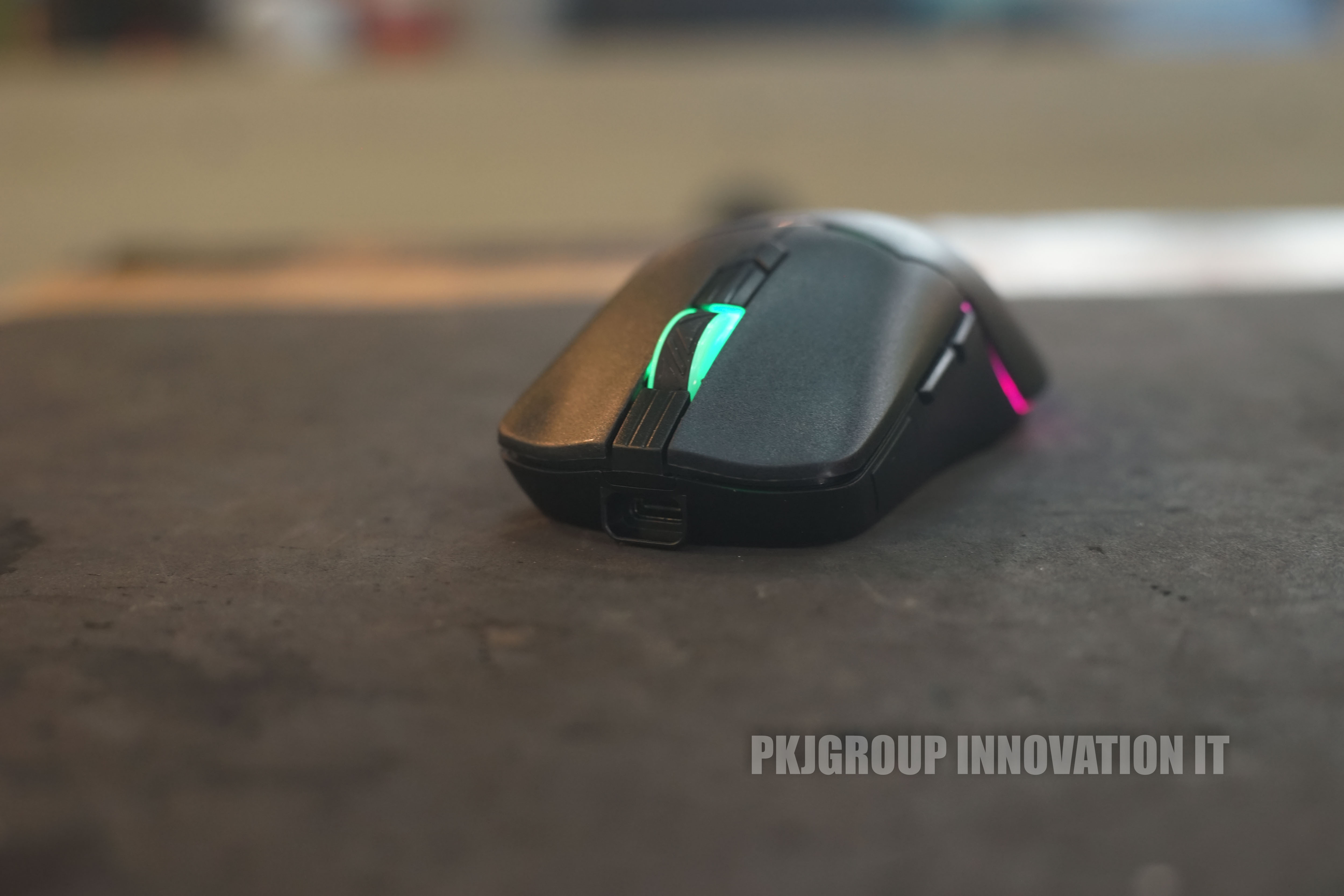 เมาส์เล่นเกมไร้สาย Onikuma Kitsu สีดำ Tri-Mode DPI 7 ระดับ RGB สามารถปรับได้