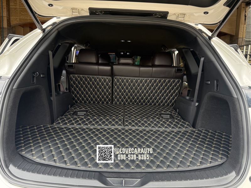 พรมปูพื้นรถยนต์7D Mazda CX-8 7ที่นั่ง VVIPด้ายคู่สีดำด้ายทอง+ไวนิลเทา