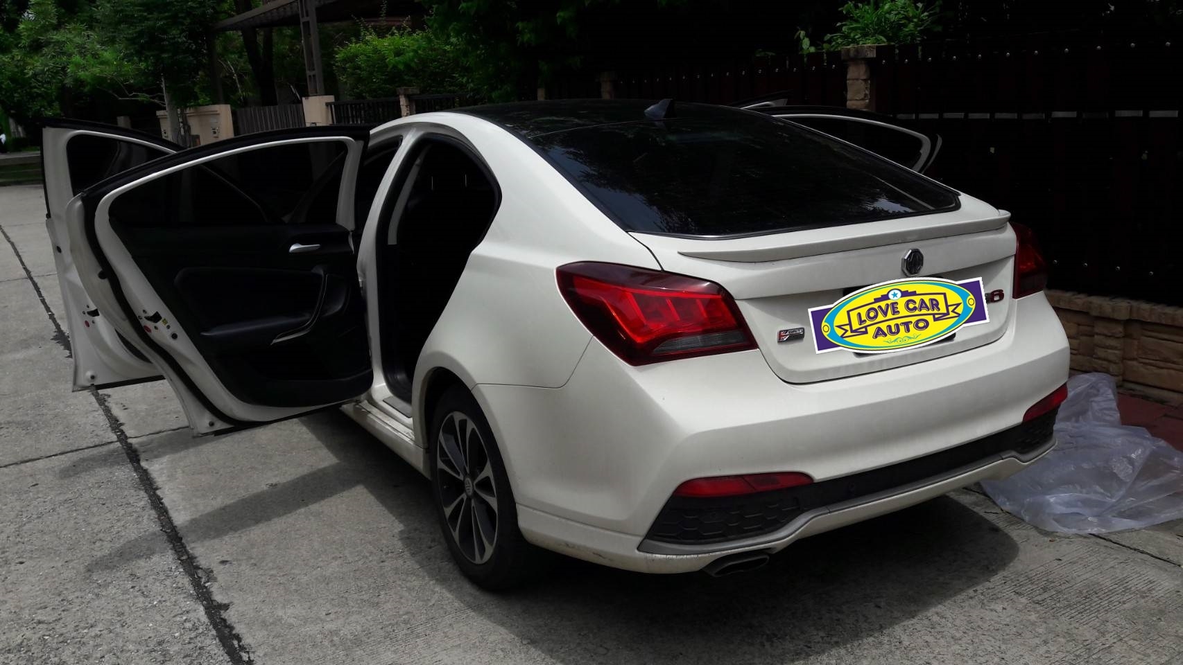 พรมดักฝุ่นไวนิลปูพื้นรถยนต์ MG6 เอ็มจี6