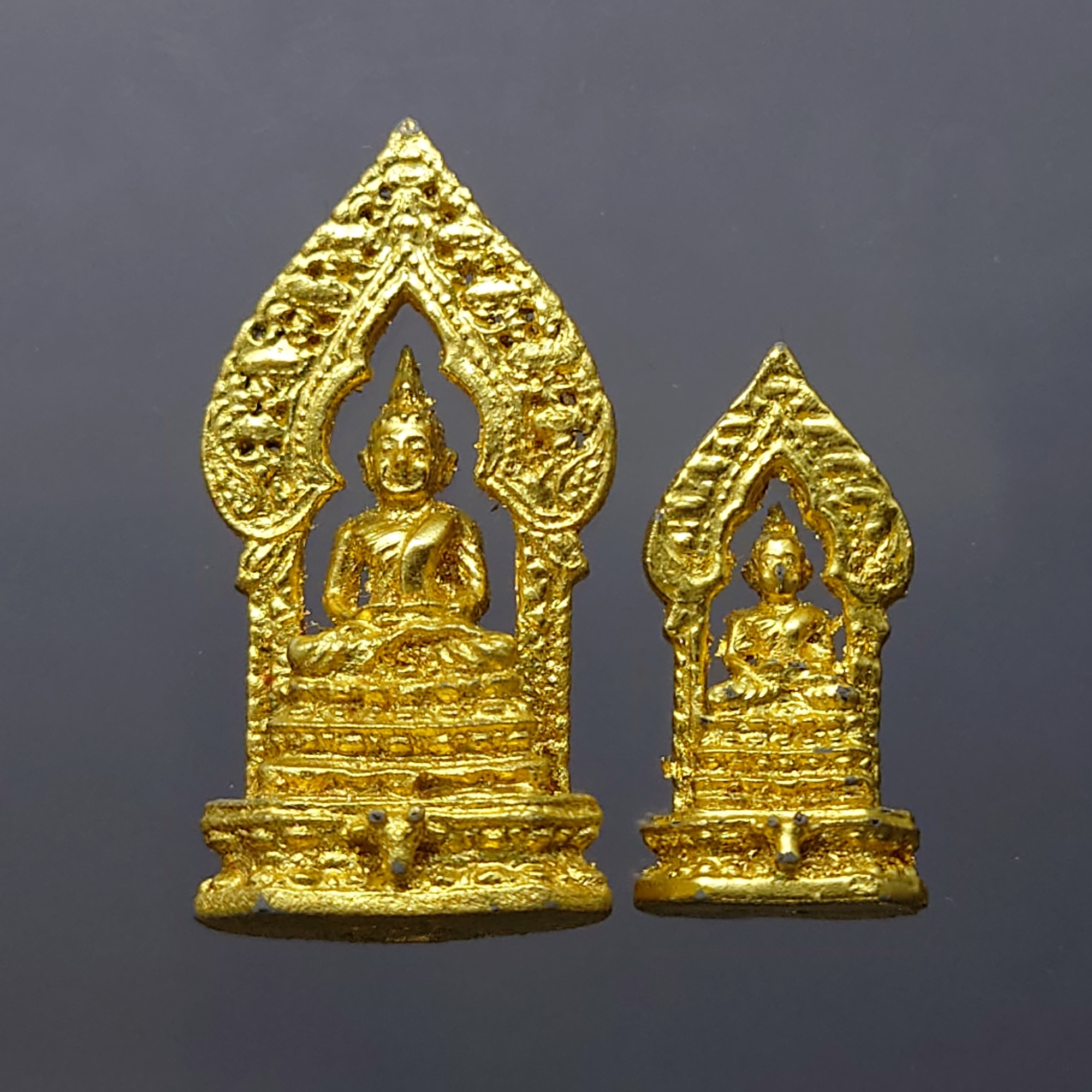 พระกริ่ง-พระชัยวัฒน์ นิรันตราย เนื้อสัมฤทธิ์ชุบทอง วัดราชประดิษฐสถิตมหาสีมาราม พ.ศ.2549 พร้อมกล่องเดิม