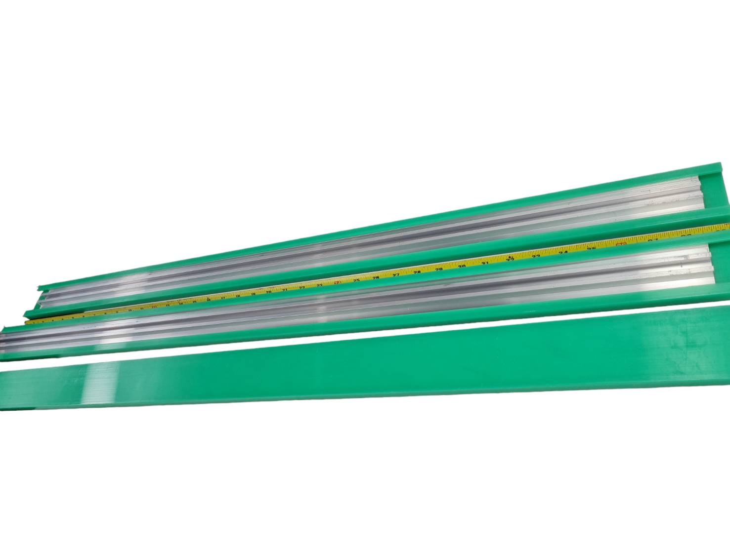 HarH605 Aluminum guide rails ตัวกั้นข้างสำหรับสร้างสายพานลำเรียงในโรงงานน้ำดื่มและโรงงานอาหาร 1 เส้นยาว 1เมตร