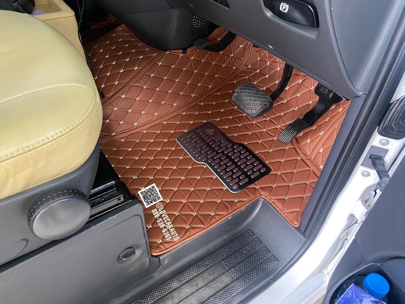 พรมปูพื้นรถยนต์ 6D Benz Vito ดัดแปลง น้ำตาลเข้ม
