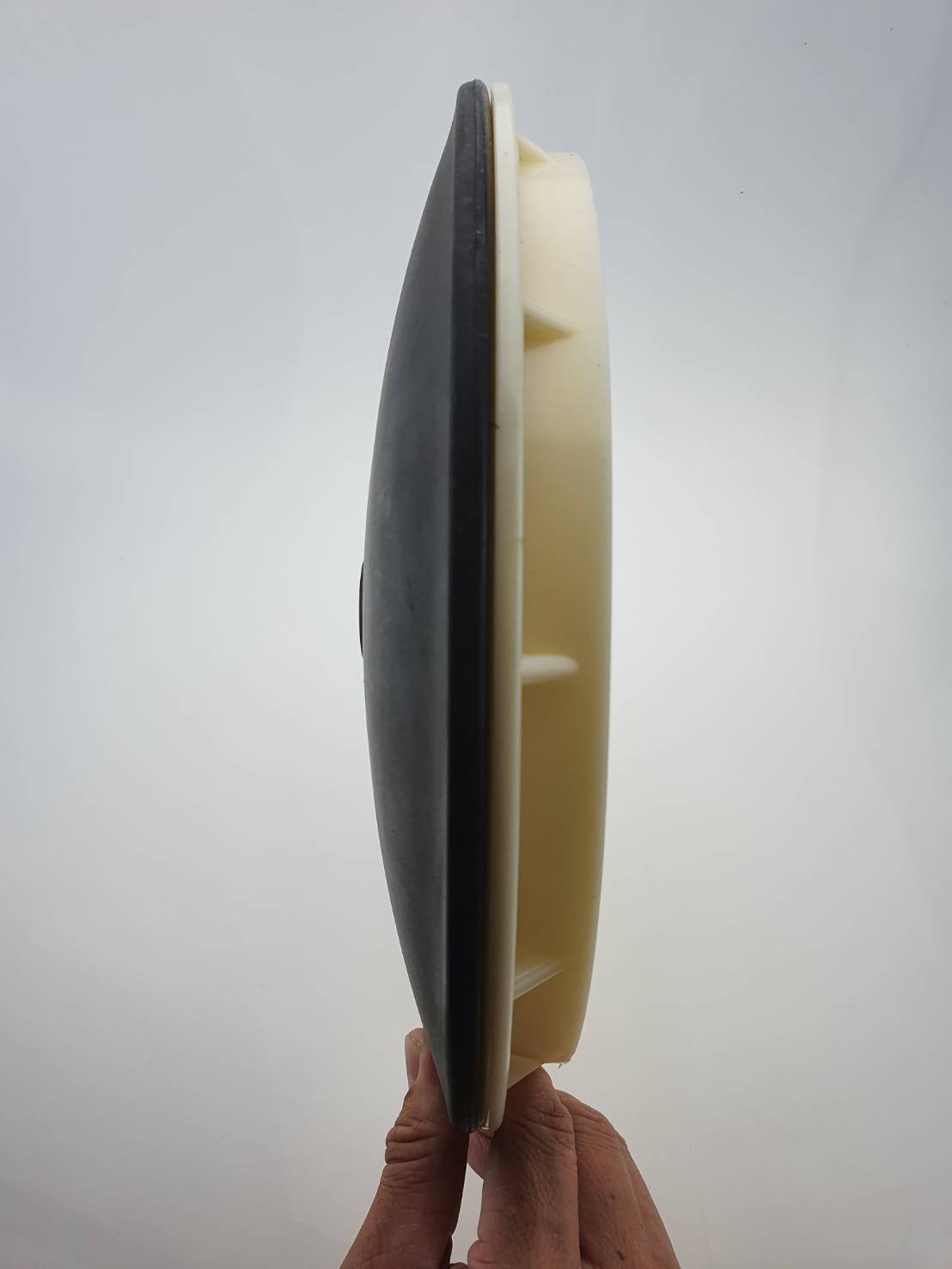 จายจ่ายอากาศใต้น้ำใช้เติมออกซิเจนให้กับบ่อเพาะเลี้ยงสัตว์น้ำสร้างฟองอากาศขนาดเล็กและเพิ่มปริมาณออดซิเจนใน้น้ำได้ดี