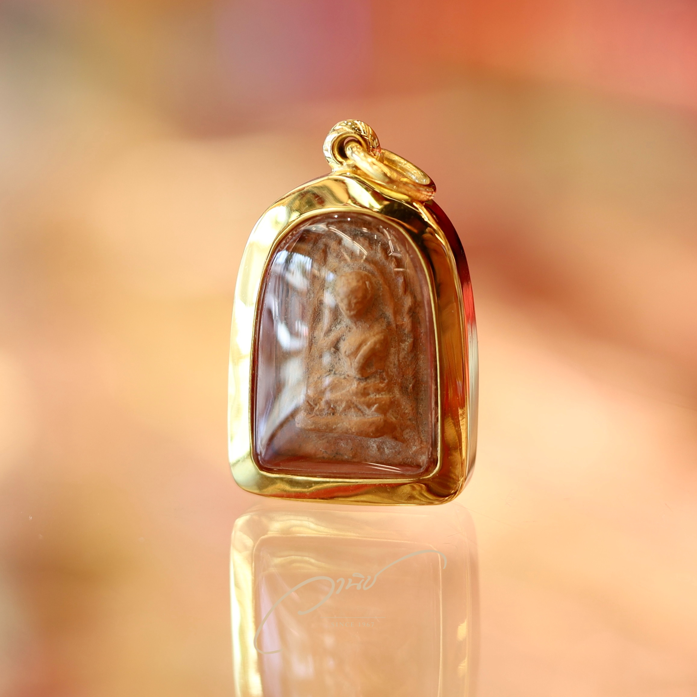 รับเลี่ยมกรอบพระกันน้ำ งานกรอบทองแบบสั่งทำพิเศษทอง 95% (ฝังพลอย เพชร หัวสิงห์ ลงยา ขัดมัน ฯลฯ)