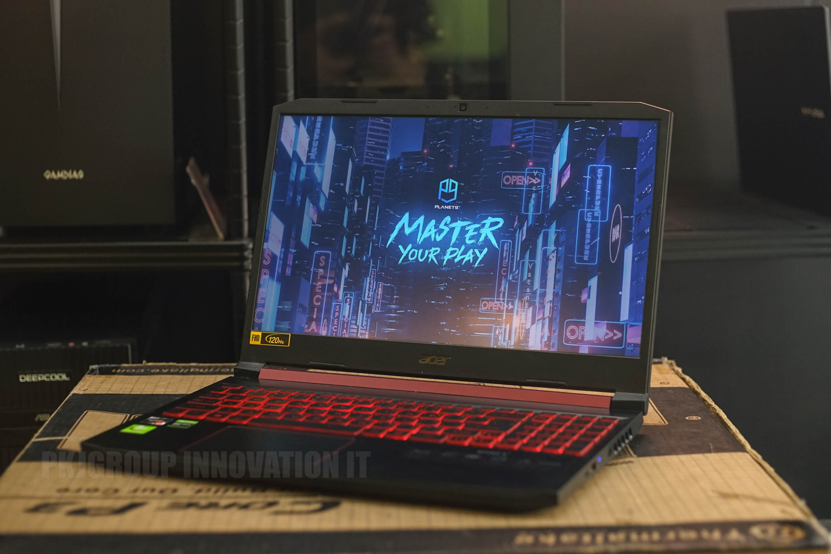 โน๊ตบุ๊คเล่นเกมมือสอง Acer Nitro 5 AN515-43-R0T3 R7 3750H RAM 8 GB M2 512 GB GTX1650 *มีไบร์ท 2 จุด
