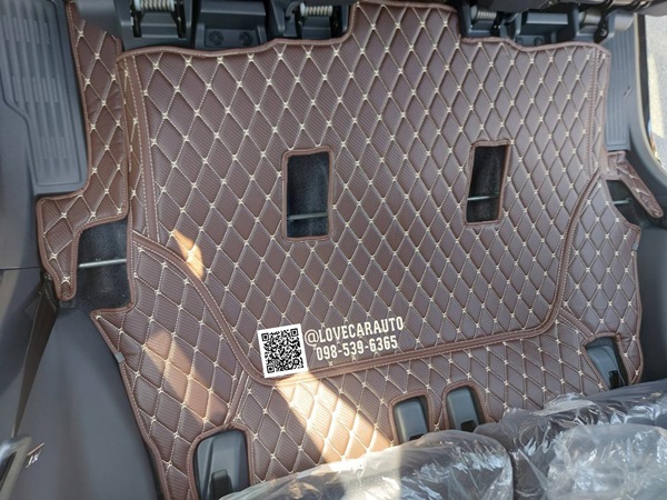 พรมปูพื้นรถยนต์6D Toyota Veloz 2023 ลายเคฟล่าสีกาแฟ