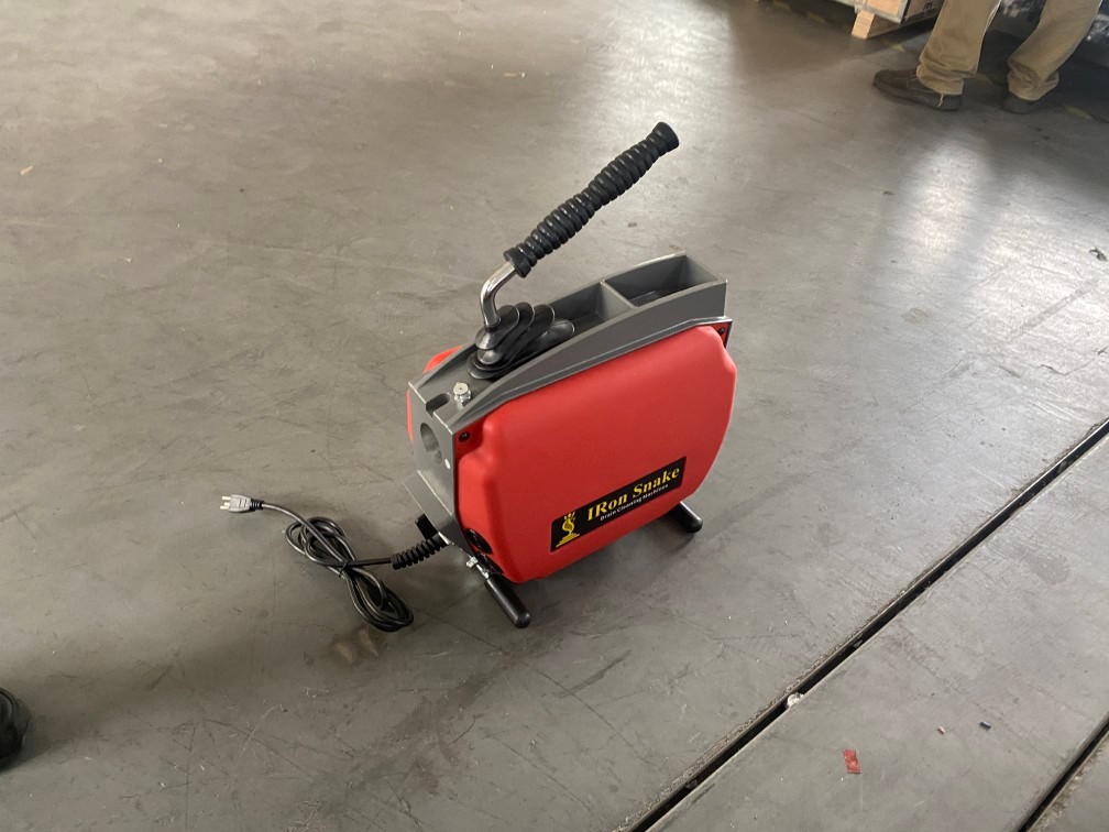 เครื่องทะลวงท่อ งูเหล็ก ironsnake รุ่น D-170 งูเหล็กทะลวงท่อ เครื่องทะลวงท่อไฟฟ้า