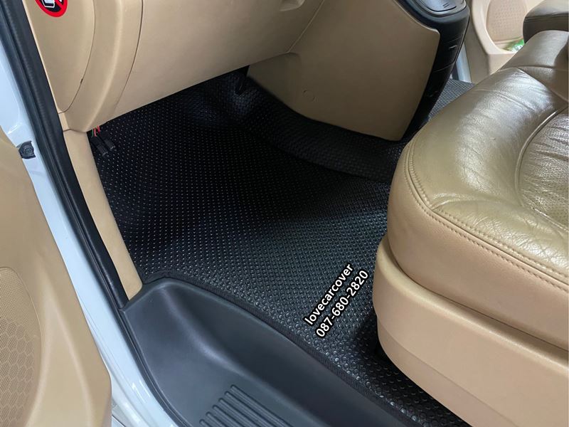 พรมรถตู้ Hyundai H1 VIP ดัดแปลง pvc ดำ