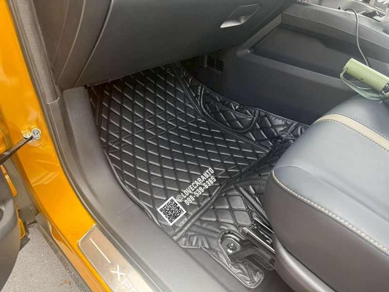 พรมปูพื้นรถยนต์6D Mitsubishi Xforce HEV สีดำด้ายดำ