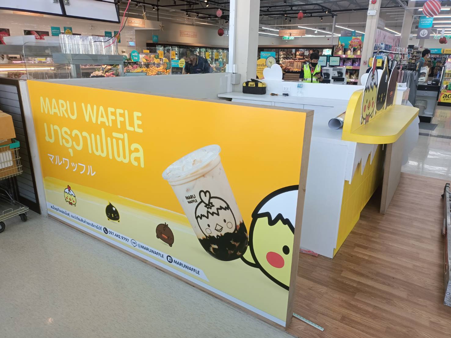 ป้ายสติกเกอร์ตกแต่งบูทร้านอาหารของหวาน งานMARU WAFFLE