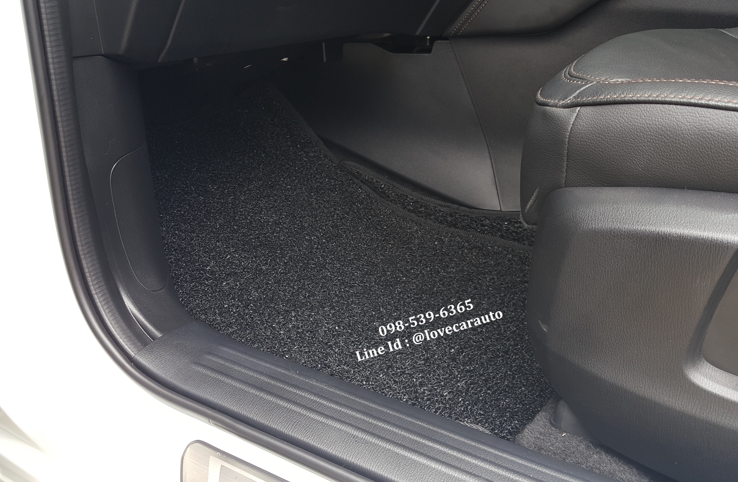 พรมดักฝุ่นปูพื้นรถยนต์ Mazda CX-5 มาสด้า ซีเอ็กซ์-5