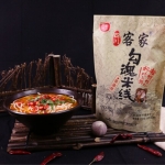 ขนมจีนข้ามสะพาน ก๋วยเตี๋ยวกั้วเฉียวหมี่เซี่ยน ตำรับยูนนาน รสเผ็ด 310g