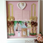 กรอบรูปทรงลึกงานแต่ง ลายไม้ขาวโมเดิล ขนาด 20x24" ปูพื้นสีชมพู