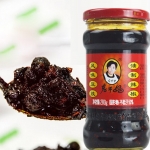 น้ำพริกยุนนานรสถั่ว ตราเหล่ากันมา 老干妈 (280 g)