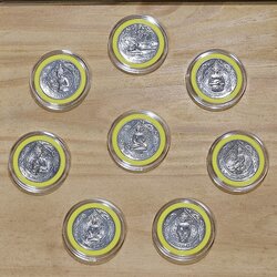 ชุดเหรียญที่ระลึก พระประจำวันเกิด 8 วัน 8 เหรียญ เนื้อคิวโปรนิกเกิล พร้อมบรรจุตลับอย่างดี