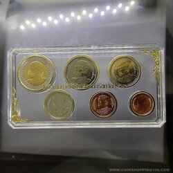 เหรียญหมุนเวียน รัชกาลที่10 ครบชุด (6เหรียญ ปี2561 ไม่ผ่านใช้) บรรจุตลับอะคริลิค ทรงสี่เหลี่ยม