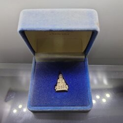 พระกริ่งชัยวัฒน์ วัฒนะ เนื้อเงิน รุ่นเจริญอายุ ๖ รอบ พระจุลคณิศร (เฉลิม ชยุตตโม) วัดราชบพิธสถิตมหาสีมาราม ปี2534 พร้อมกล่องเดิม