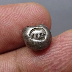 พดด้วง ขนาด สลึง ตราช้าง-หอยสังข์ สมัยอยุธยา พุทธศตวรรษที่ 19-24 สภาพสวย รับประกันแท้