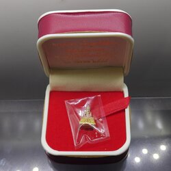 พระพุทธโสธร ลอยองค์ เนื้อเงินสามกษัตริย์ ญสส. รุ่นทูลเกล้ามหามงคล พิธีใหญ่ วัดบวรนิเวศวิหาร พ.ศ.2544 พร้อมกล่องเดิม ซีลเดิม