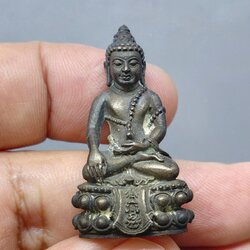 พระกริ่งคุ้มเกล้า หน้าไทย เนื้อนวะโลหะ หายาก พ.ศ.2522 พร้อมกล่องเดิม สภาพสวย หายาก รับประกันแท้