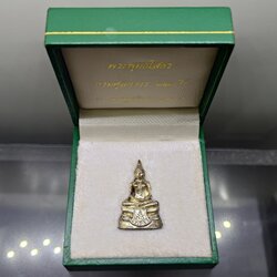 พระพุทธโสธร ลอยองค์ เนื้อเงินขัดเงา ที่ระลึกกรมศุลกากร 120 ปี พ.ศ.2537 พร้อมกล่องเดิม