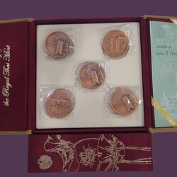 ชุดเหรียญที่ระลึก 150 ปี โรงกษาปณ์ พ.ศ.2553 เนื้อทองแดง ขนาด 4 ซม. อุปกรณ์ครบ