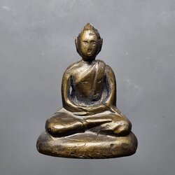 พระกริ่ง ฝีพระหัตถ์สมเด็จย่า ปี 2515 ฟอร์มพระสวย เข้มขลัง