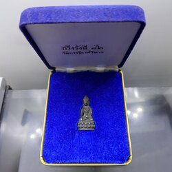 พระกริ่งรังษี ๘๒ เนื้อนวะ ฉลองพระชนมายุ 82 พรรษา สมเด็จพระญาณสังวรฯ สมเด็จพระสังฆราช วัดบวรนิเวศวิหาร ปี2538 พร้อมกล่องเดิม