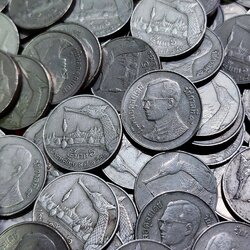 เหรียญ 5 บาท หัวเรือพระที่นั่งสุพรรณหงส์ ปี 2530 ผ่านใช้ คัดสวย