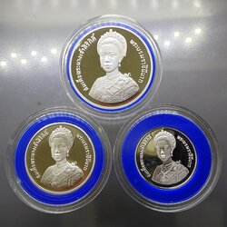 เหรียญเงินขัดเงา ครบชุด 3 ขนาด ที่ระลึกเฉลิมพระชนมพรรษา 5 รอบ สมเด็จพระนางเจ้าสิริกิติ์ พระบรมราชินีนาถ พ.ศ.2535 ไม่ผ่านใช้